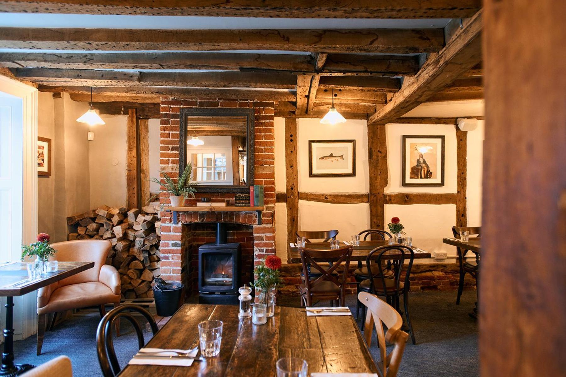 The Red Lion Hotel Odiham Bagian luar foto